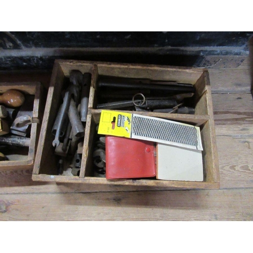 68 - A large tool chest and contents, including assorted planes, woodworking tools etc.