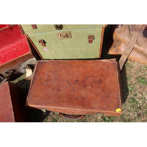 72 - A collection of vintage luggage, to include leather Gladstone bag, a leather suitcase bearing Allen,... 