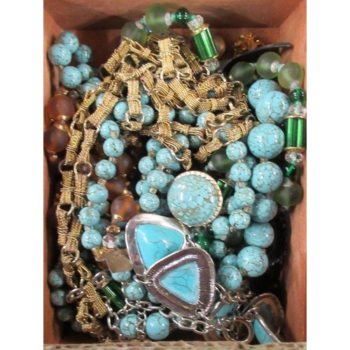 310 - A collection of costume jewellery, to include necklaces, ear clips, brooches etc