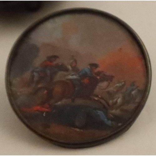 277 - Three miniature circular oils, mounted as buttons, of battle scenes with figures on horseback, diame... 