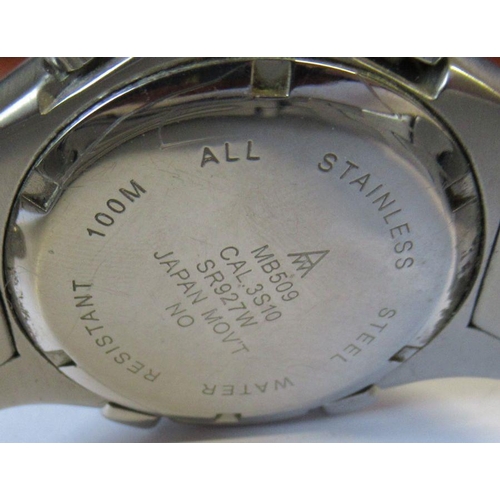 364 - A Gents stainless steel Acurist wristwatch