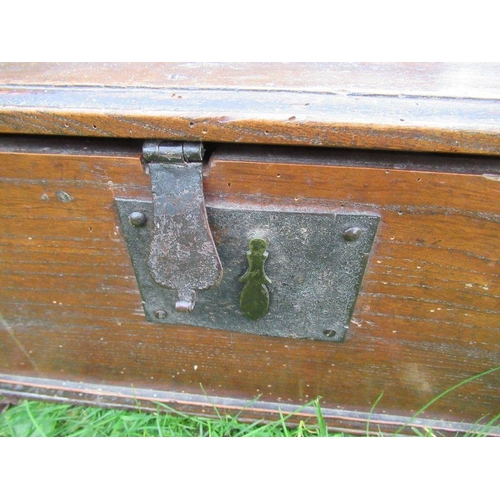 37 - An 18th century oak rectangular bible box, with rising lid, 27ins x 16ins.