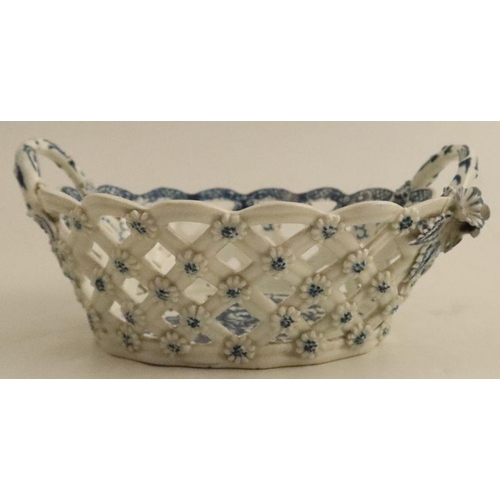 612 - A Worcester chestnut basket, printed in underglaze blue with the Pine Cone pattern, width 7.25ins