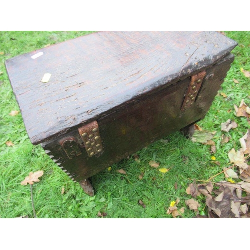 81 - An Antique oak small box, with rising lid, 17ins x 10ins, height 15ins