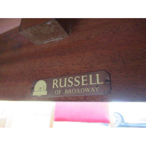 65 - A Gordon Russell extending dining, with extra leaf, length fully extended 60ins, width 30ins, height... 