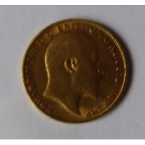 373 - A 1905 gold half sovereign