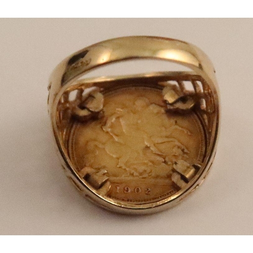 389 - A 9ct ring, set with an Edward VII half sovereign, dated 1902