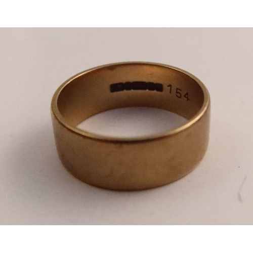 420 - A 22ct gold wedding band, weight 3.8g, together with an 18ct gold wedding band, weight 2.4g and a 9c... 