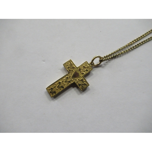 469 - A 15ct gold necklace, together with a 15ct cross pendant, with engraved decoration, weight 7g