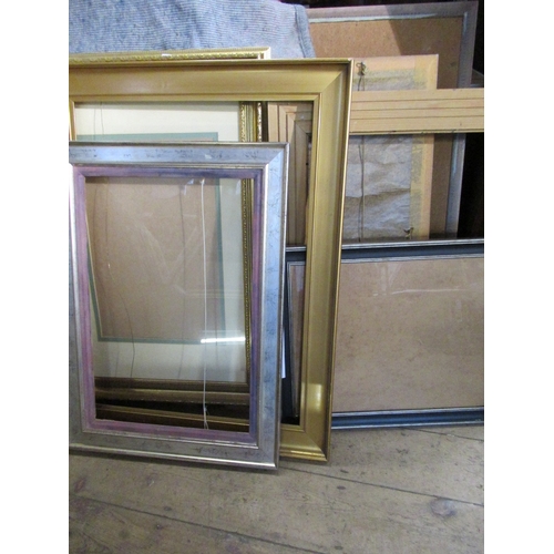 183 - A large collection of frames.