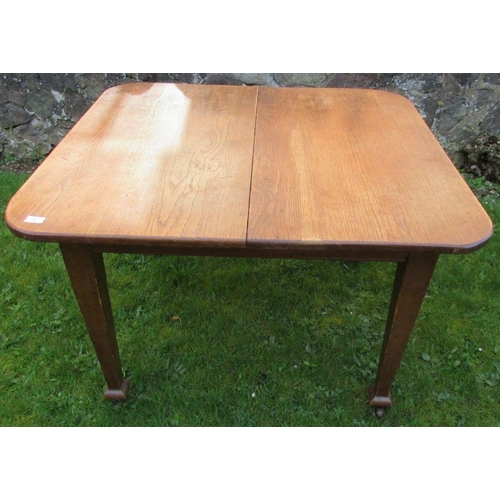 47 - An oak dining table, 42ins x 29ins, height 37ins