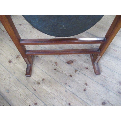 39 - A table gong, width 22ins, height 32ins