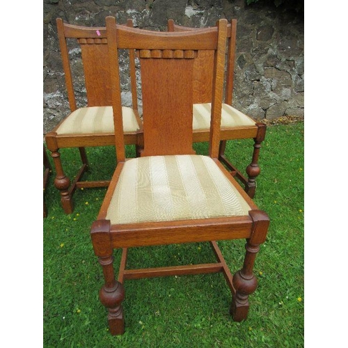 17 - A set of six oak dining chairs, in the Art Deco style