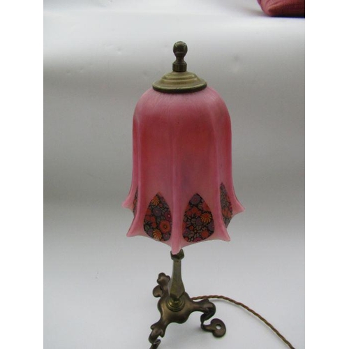 178 - A brass table lamp, in the manner of Benson, on three shaped supports in the Arts and Crafts style, ... 