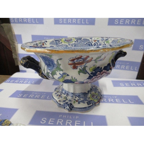 244 - Two 19th century Spode shaped dishes and a Mason's urn