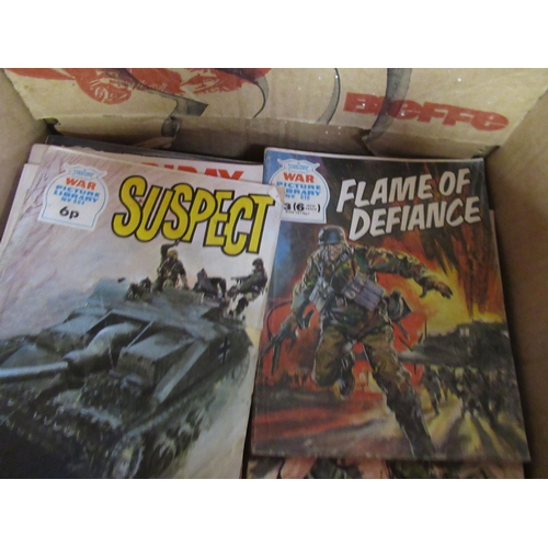 346 - A box of fleetway Battle Library magazines