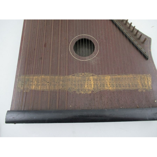 201 - A zither