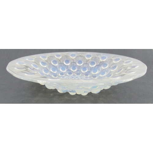 340 - A shallow Lalique dish, decorated in the Nemours pattern, diameter 12ins