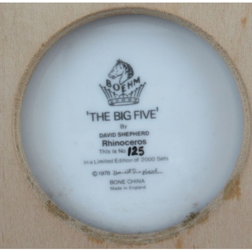 362 - A set of five Boehm porcelain circular framed plaques, from The Big Five, by David Shepherd, diamete... 