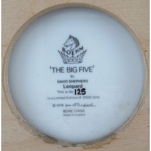 362 - A set of five Boehm porcelain circular framed plaques, from The Big Five, by David Shepherd, diamete... 