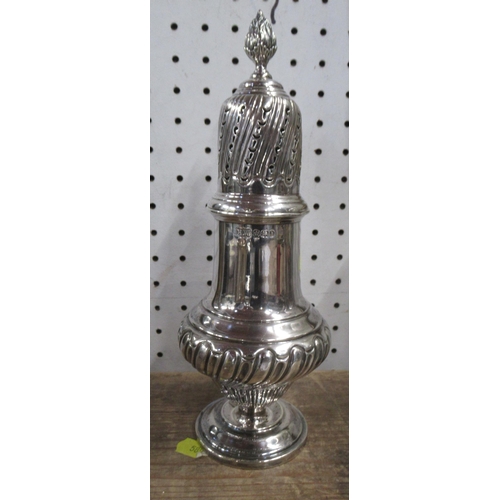 112 - A silver sugar caster, weight 6oz, height 9ins