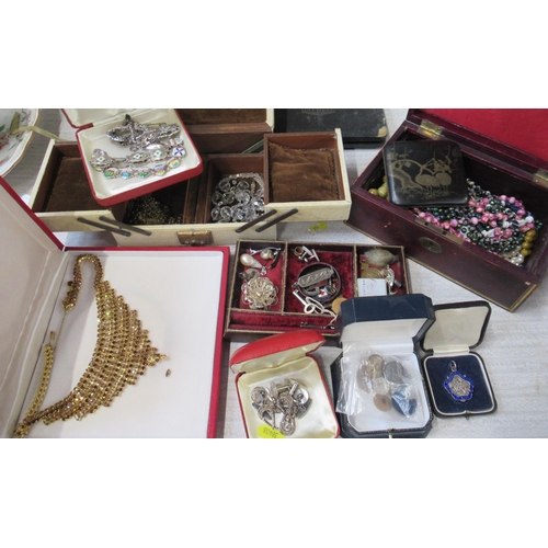 181 - A collection of costume jewellery, medals etc