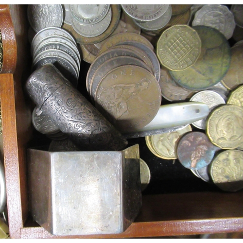 218 - A collection of metalware, to include coins, purses, mustard pot, silver scent bottle, binoculars, e... 