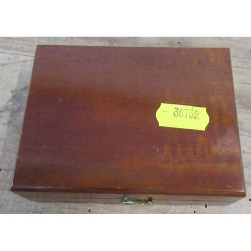 163 - L Gertling, London, a mahogany box containing chemists weights