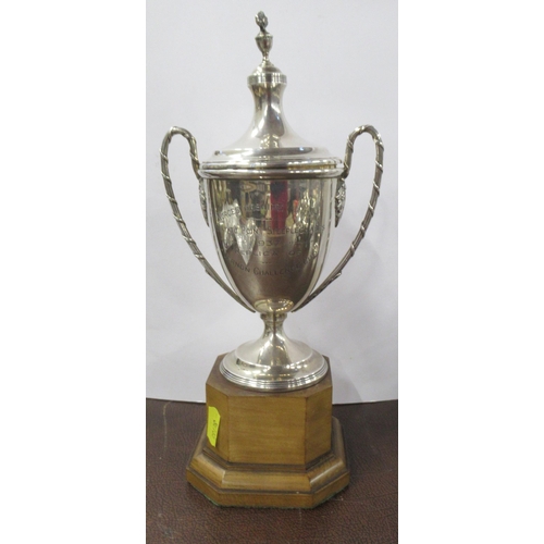 300 - A covered silver two handled trophy cup, Worcestershire Hunt Point to Point, weight 9oz, with wooden... 