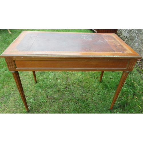 23 - A 19th century French mahogany writing desk, with inset leather writing surface, pair of frieze draw... 