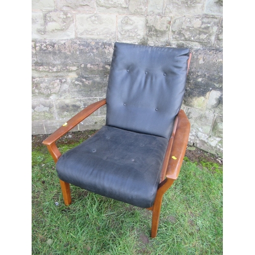 43 - A mid century Cinque armchair