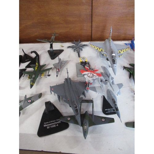 425 - A large collection of model aeroplanes, including airfix, diecast examples