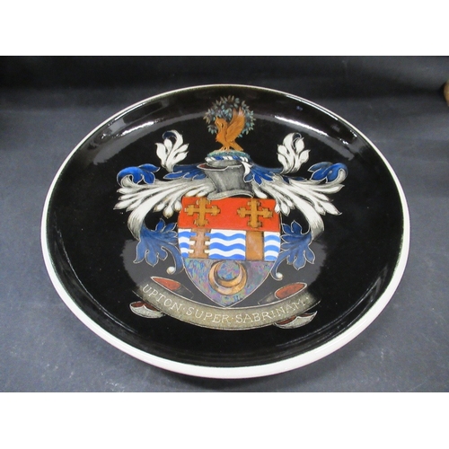 425 - A Studio pottery plate of the arms of Upton on Severn, Designed by Lavender Beard for the Upton Pott... 