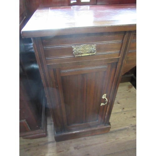 25 - A mahogany desk, with leather writing surface, width 49ins