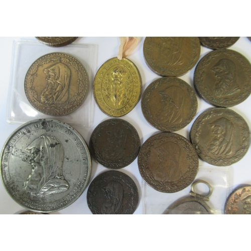 297 - A collection of 18th century Druid Penny's, marked London, Liverpool & Anglesey, together with more ... 