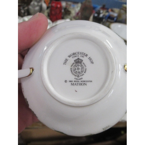 387A - A collection of Royal Worcester Mathon Pattern tea ware