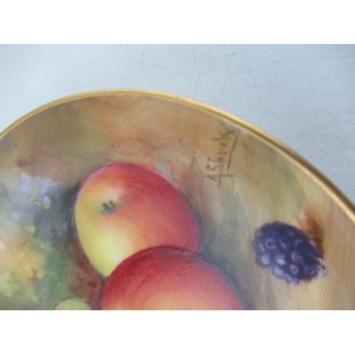 431 - A Royal Worcester pin dish decorated with fruit by Shuck diameter 3.5ins