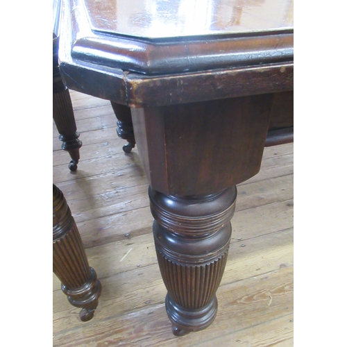 53 - Two 19th century mahogany extending dining tables, each table has an extra leaf and handle, total le... 