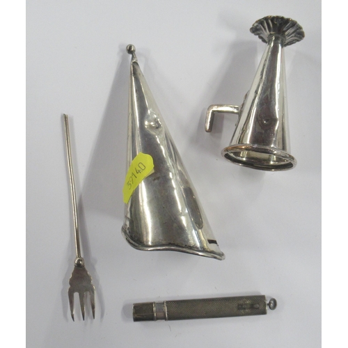 218 - A silver snuffer, af, a Sheffield plate snuffer, and two other items