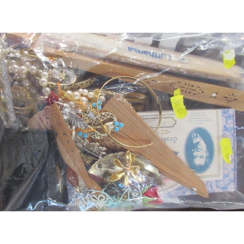 243 - A collection of costume jewellery