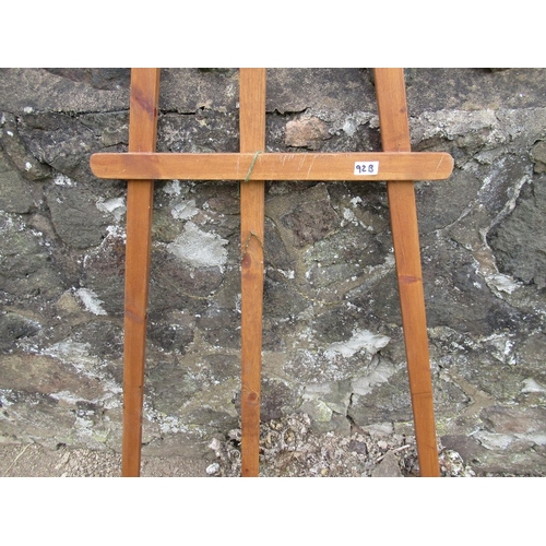 92d - An easel / stand