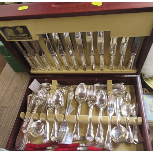 422 - An Arthur Price cased canteen of cutlery, together with a box of silver plate