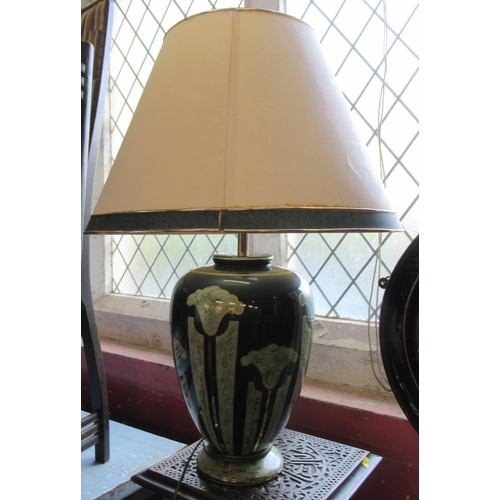 100 - A table lamp