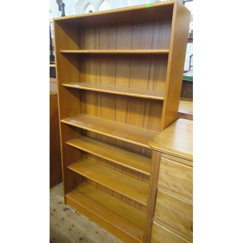 54 - A mid century set of shelves