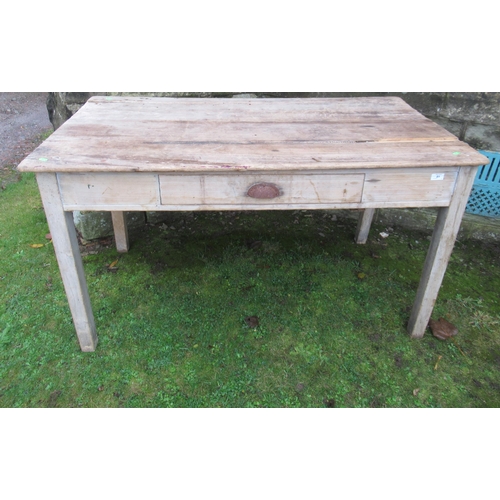 81a - A pine table, af