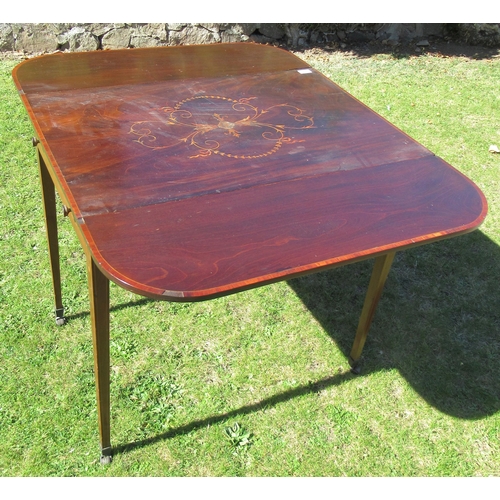 82 - A Georgian mahogany Pembroke table, with inlaid decoration 40ins x 32.5ins x 30ins