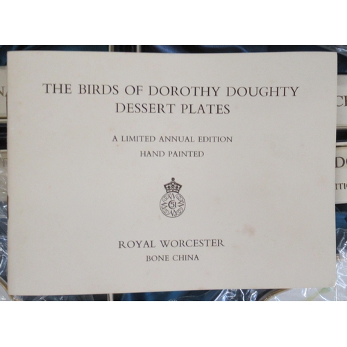 251 - The Birds of Dorothy Doughty, 9 dessert plates, boxed