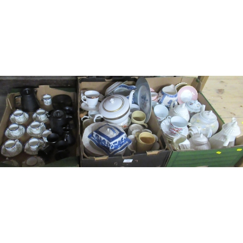 389 - Three boxes of assorted china, to include Royal Worcester