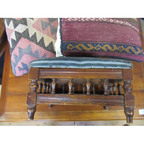 105 - A small 19th century rectangular gallery sided foot stool 12ins x 10ins and two kelim style cushions