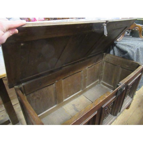 93 - An Antique oak coffer, width 46ins, depth 22ins, height 26ins